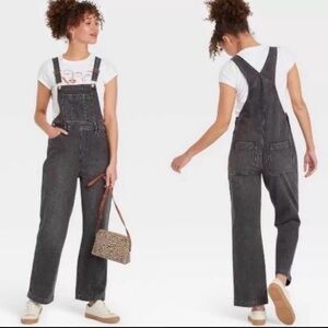 Universal Thread Denim Cropped Overalls